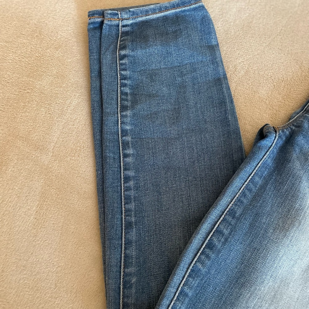 J. Crew Slim Light Wash Skinny Jeans - Size 26x30 - Picture 3 of 12